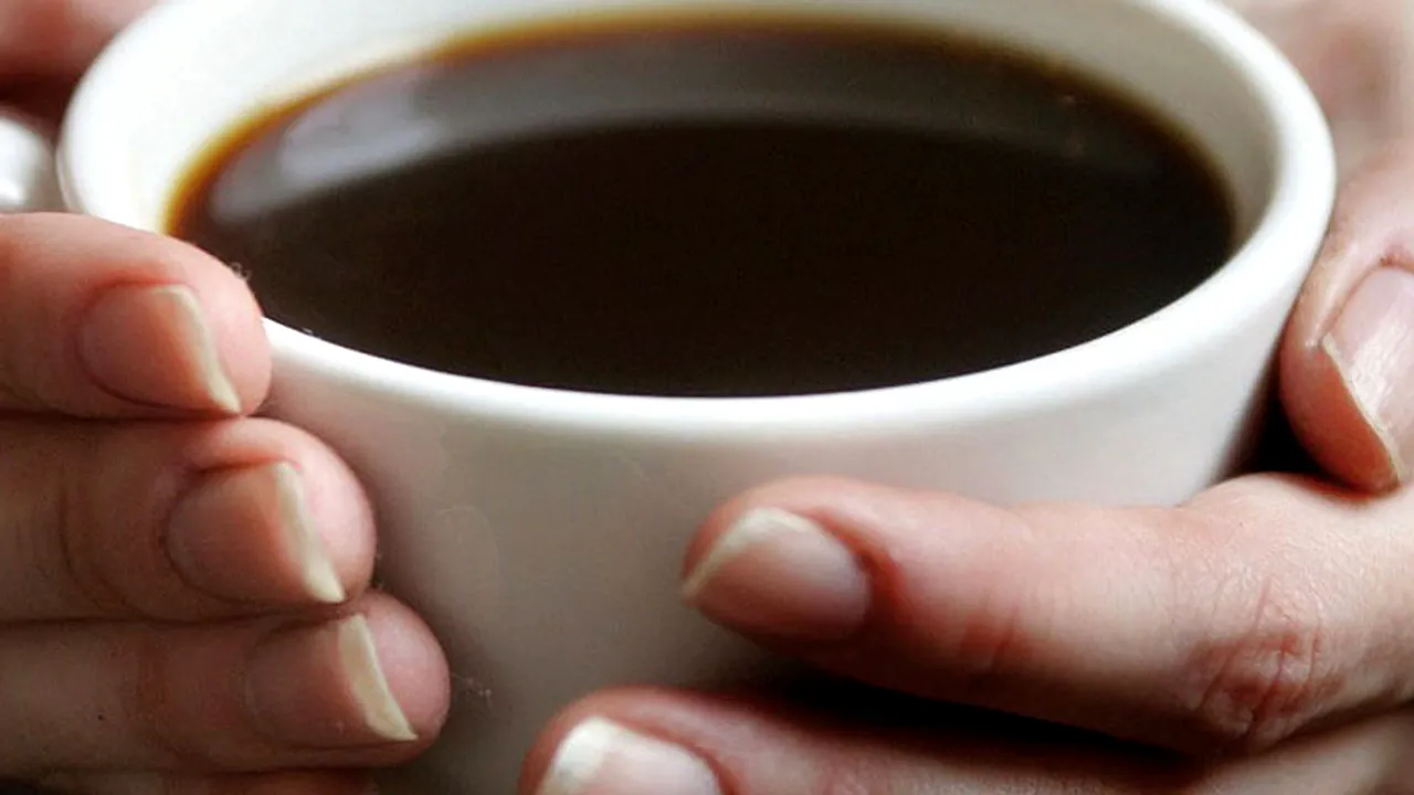 Demers inedit pentru a îndemna cetățenii să meargă la urne: Cafea gratuită oferită de o patiserie din Iași celor care au votat 