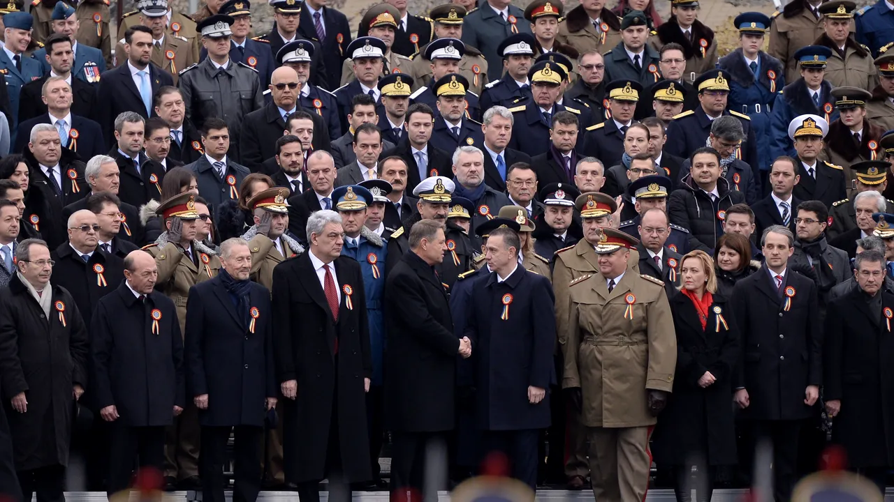 Parada de 1 Decembrie. Iohannis și Tudose, în tribuna oficială. Dragnea și Tăriceanu, ABSENȚI. VIDEO