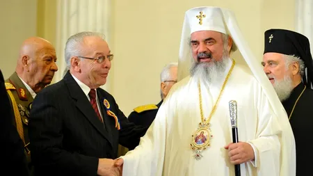 Patriarhul Daniel a primit titlul de cetățean de onoare al comunei prahovene Cornu
