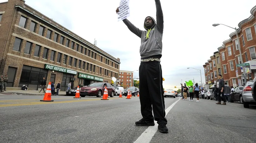 Primarul din Baltimore a anulat interdicțiile de circulație, iar Garda Națională se retrage din oraș