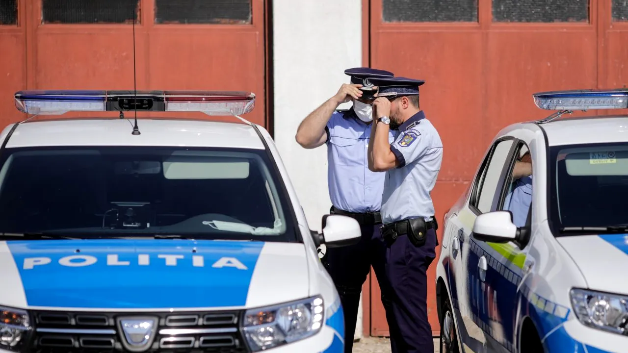 Caz șocant în Vaslui. O femeie de 60 de ani și-a omorât mătușa, apoi a învelit-o și a plecat acasă