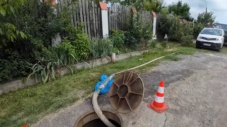 (P) CJ Ilfov desfășoară lucrări de igienizare a conductelor rețelei de apă potabilă din Balotești prin metoda metoda Air-Power