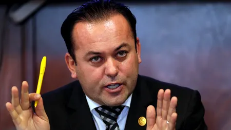 Fostul președinte al CJ Timiș, Constantin Ostaficiuc, și deputații Alin Popoviciu și Sămartinean Mircea, urmăriți penal pentru corupție