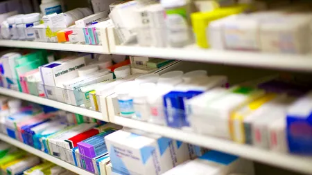 Sute de medicamente ieftine pot dispărea din România. Cele mai multe costă sub 25 de lei