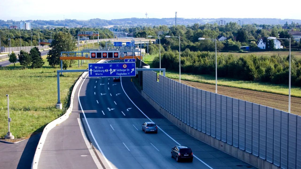 Indicator NOU pe autostrăzi. Șoferii care îl ignoră riscă amenzi usturătoare