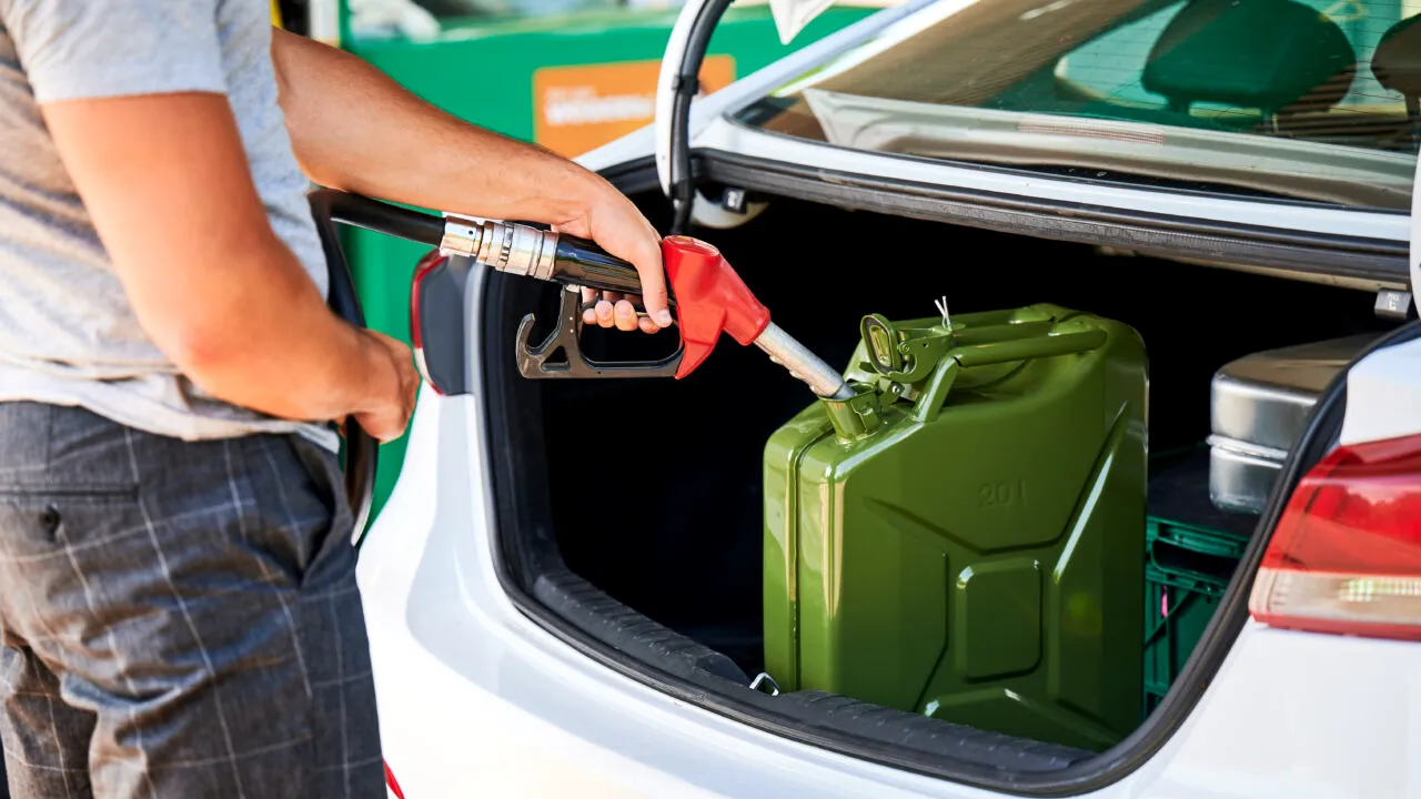 Când va începe raționalizarea combustibililor propusă de Uniunea Europeană? Ce se știe