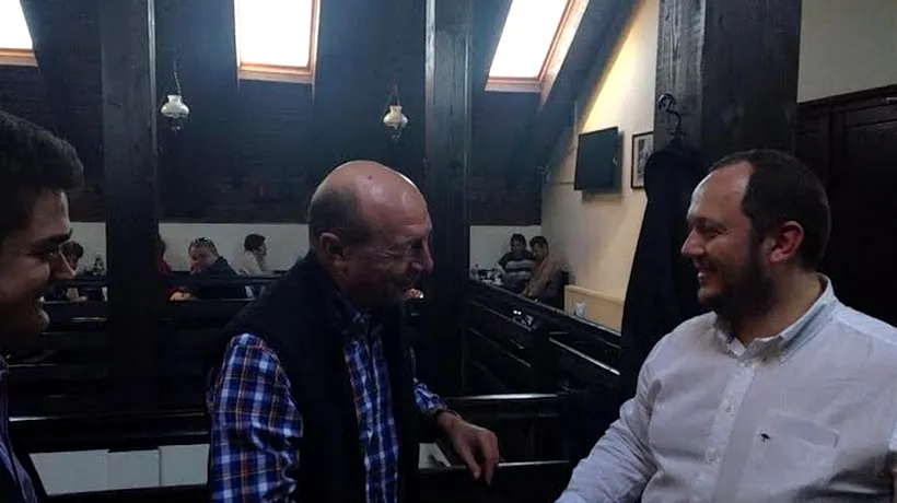 Băsescu s-a întâlnit, la restaurant, cu liderii PMP după mitingul anti-acciza lui Ponta
