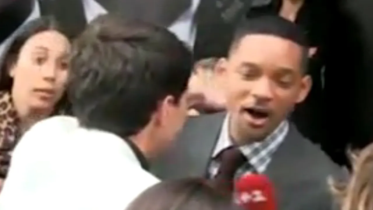 VIDEO - WILL SMITH A PĂLMUIT UN REPORTER pe covorul roșu, pentru că acesta l-a sărutat