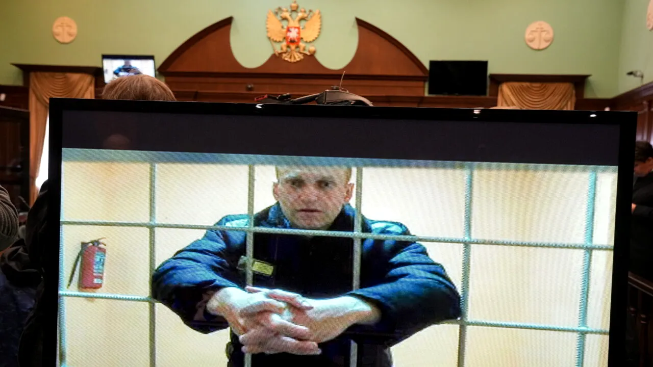 Alexei Navalnîi, atac dur din spatele gratiilor la adresa lui Vladimir Putin: „Nebunul și-a înfipt ghearele în Ucraina și nu știu ce vrea să facă cu ea. Acest război a fost construit cu minciuni”