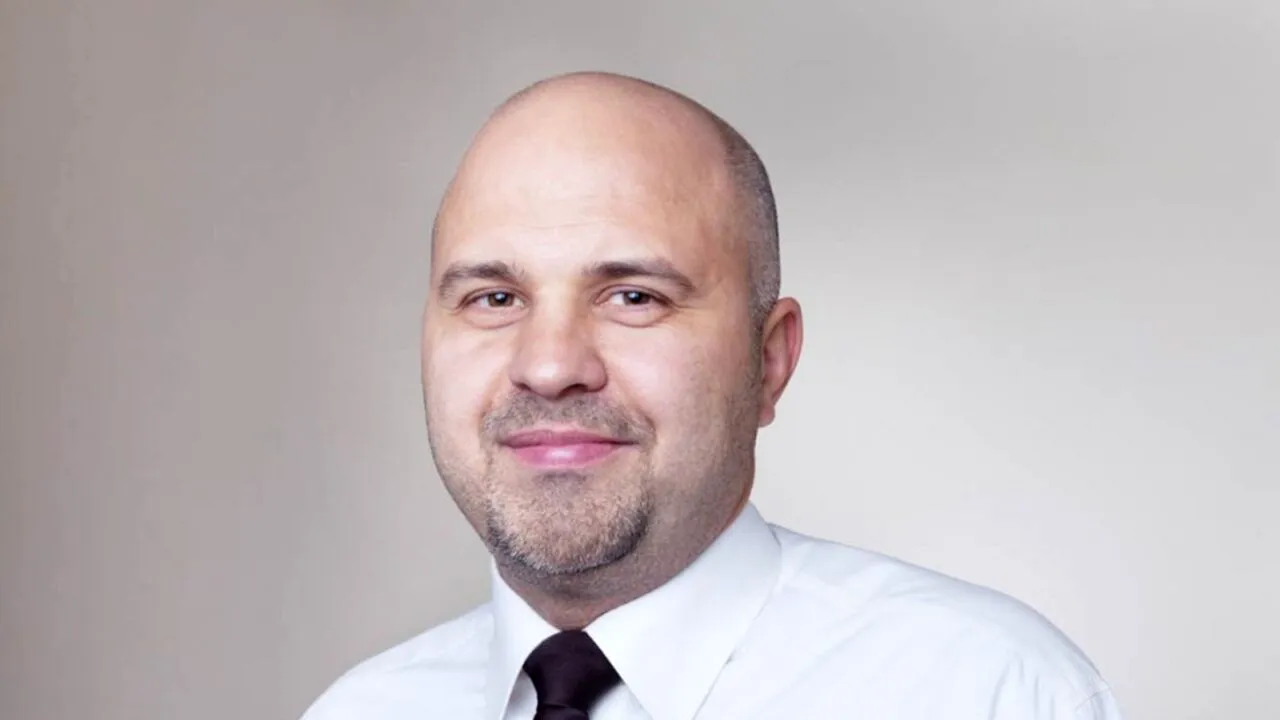 Deputatul USR Emanuel Ungureanu a depus plângere penală la DNA și sesizare la ANI, în cazul zborului al judecătorului CCR, Deliorga