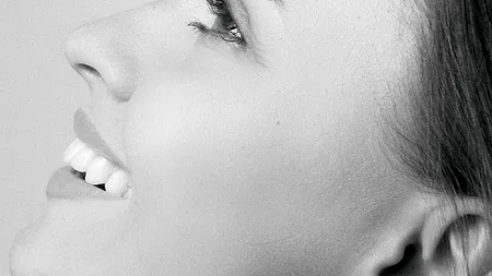 Descoperire uluitoare: Selfie-ul poate grăbi procesul de îmbătrânire al pielii. Care sunt explicațiile specialiștilor