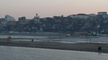 Cadavrul unei femei, descoperit pe o plajă din Constanța