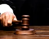 Pedeapsă MAXIMĂ pentru proxeneții care au torturat două surori din Oradea, până când una a murit. Decizia nu este definitivă