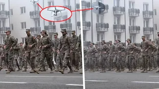 Militarii români învaţă să danseze, alături de drone în survol. Program inedit de antrenament la MApN