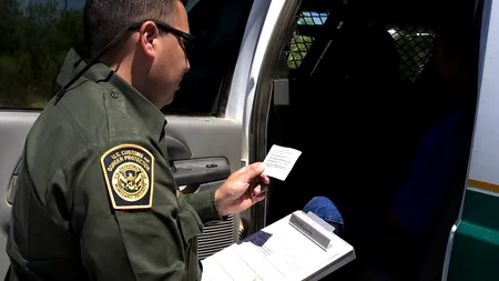 Administrația Donald Trump pregătește măsuri dure pentru toți străinii care vizitează SUA: Germanii și britanicii sunt și ei pe listă