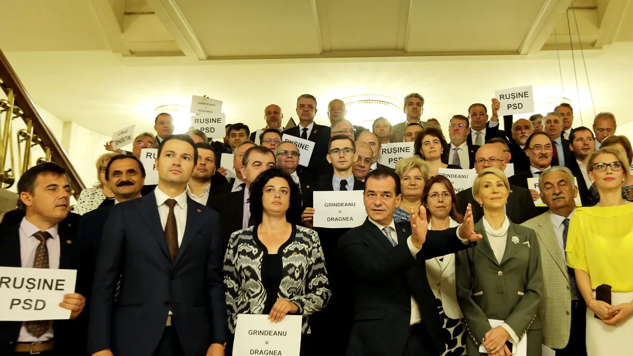 PNL cere convocarea unei sesiuni extraordinare a Parlamentului pentru audierea ministrului de Finanțe 