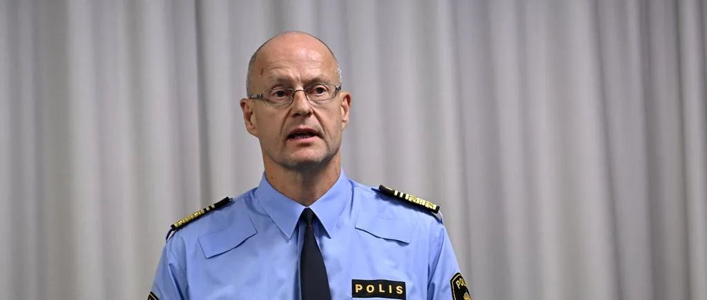 Şeful Poliţiei din Stockholm a fost găsit MORT în casă. Era anchetat după ce a fost acuzat că a avut o relaţie privată cu o colegă, pe care o făcuse și șefă