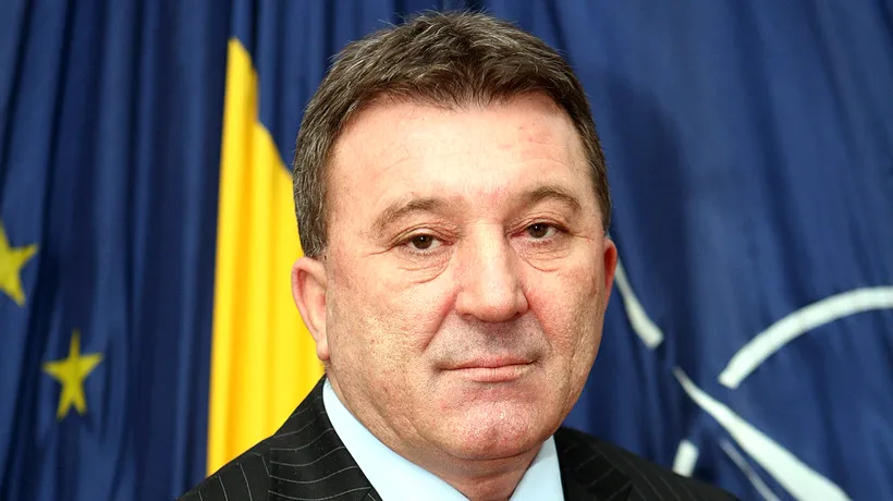 Generalul în rezervă Valeriu Nicuț, eliberat din funcție de premierul Dacian Cioloș 