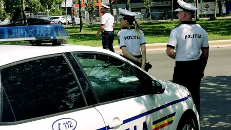 Cinci eleve s-au BĂTUT în fața unui liceu din Câmpina. De la ce a pornit scandalul