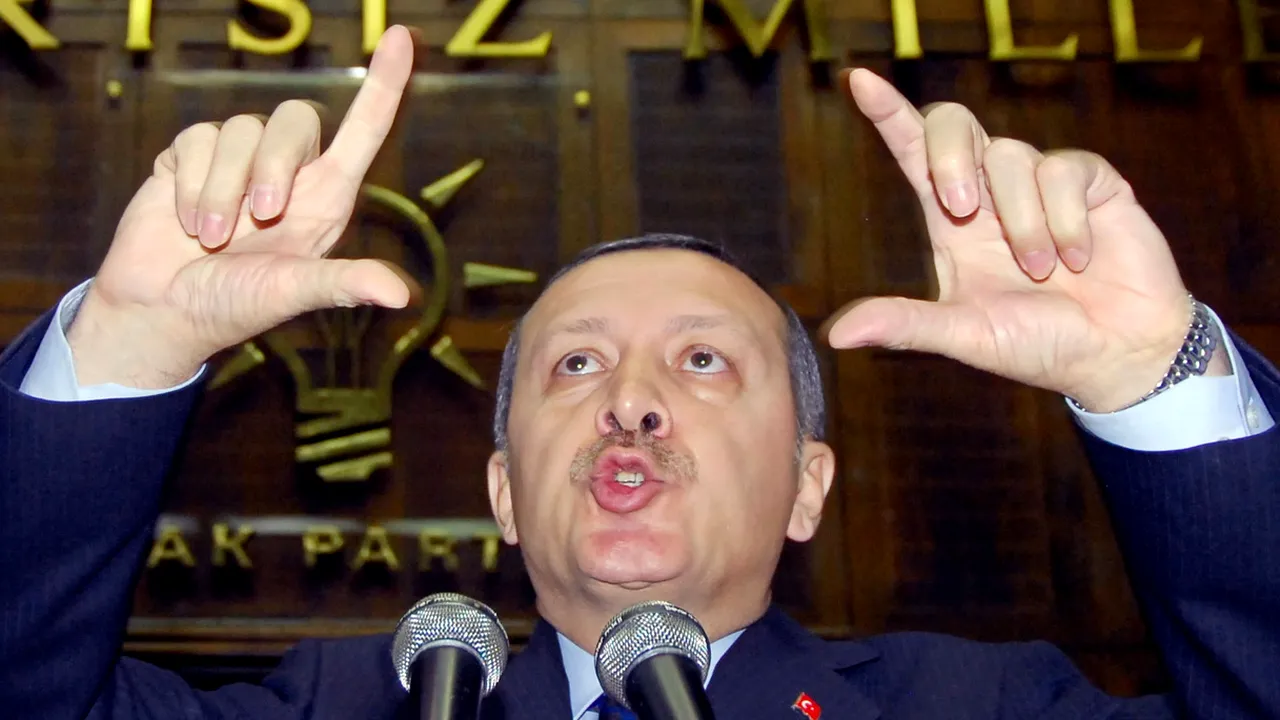 Erdogan consideră că președintele Egiptului este Mohamed Morsi. 
