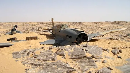 GALERIE FOTO. Un avion prăbușit în cel de-al Doilea Război Mondial a fost descoperit în deșertul Sahara