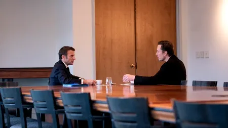 Întâlnire-surpriză între Emmanuel Macron și Elon Musk. Ce au discutat, cu Twitter-ul pe masă, cel mai bogat om din lume și președintele francez. „A fost o onoare să te văd din nou”