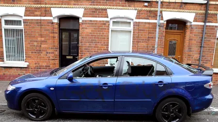 Românii nu mai sunt doriți nici în Irlanda de Nord. Ce mesaje au primit imigranții din Belfast