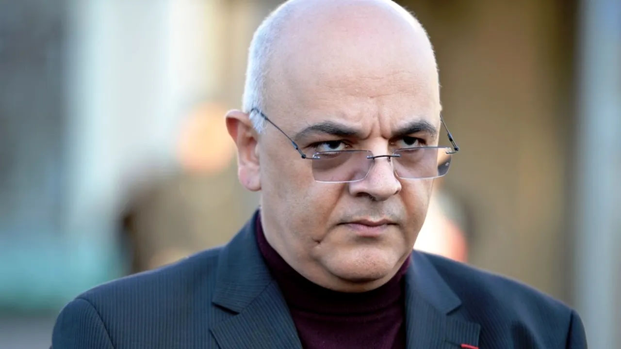 Raed Arafat îi răspunde lui Traian Băsescu, care spusese că SMURD are mulți paramedici, nu medici: ''Este o JIGNIRE''