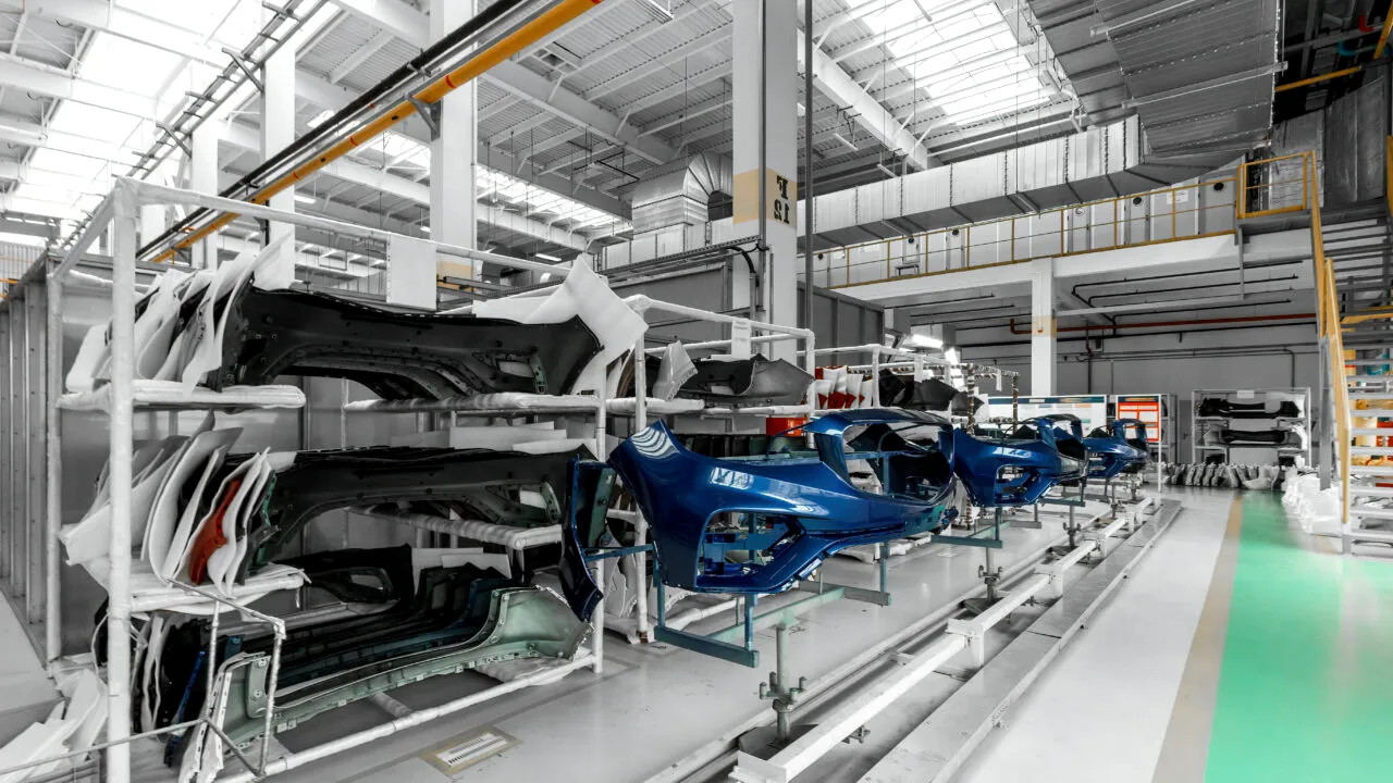 O mare fabrică din România se ÎNCHIDE. Toți angajații vor fi disponibilizați