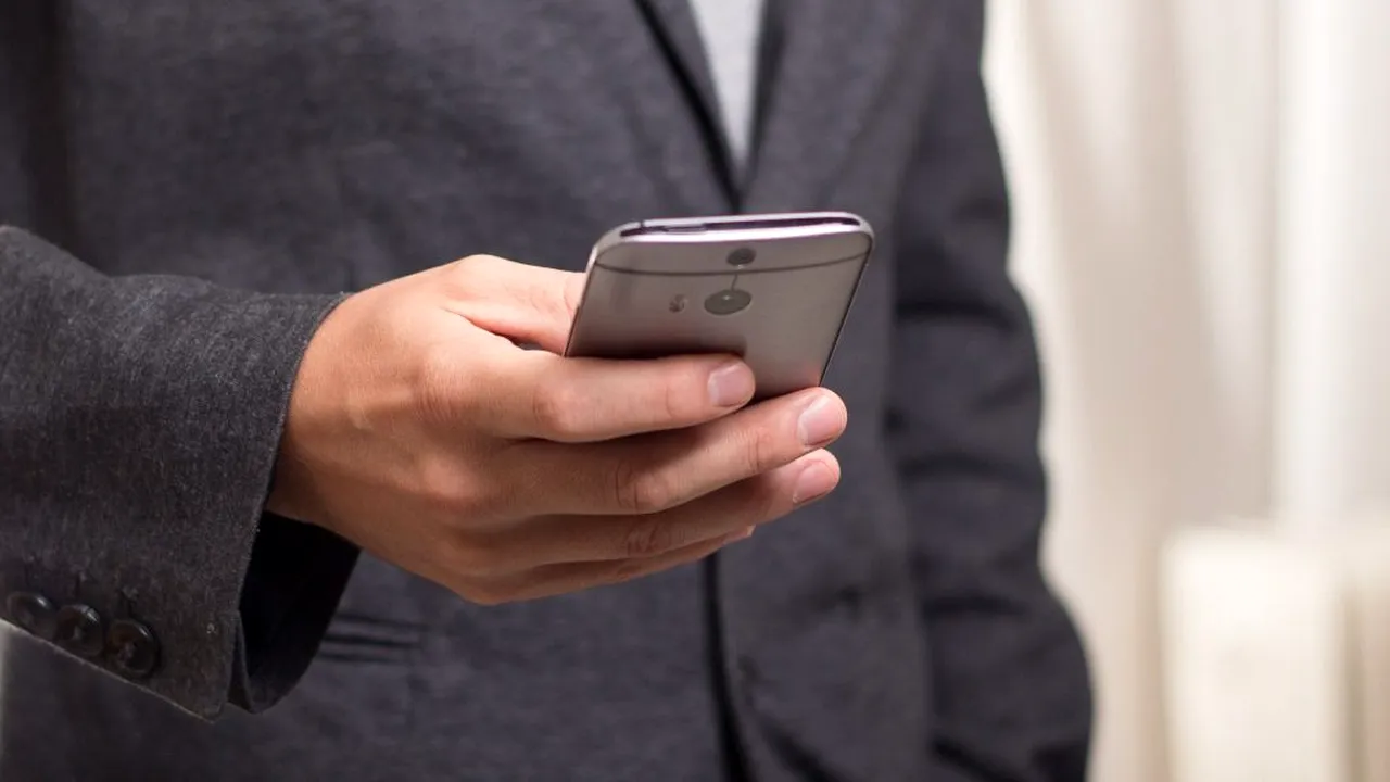 Un număr de telefon a fost vândut pentru suma de 300.000 de dolari. Ce avea atât de special