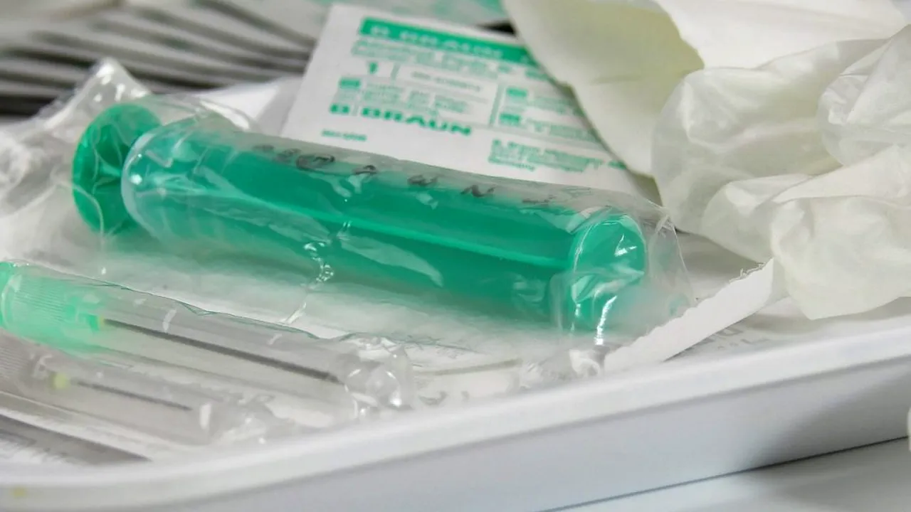 8 ȘTIRI DE LA ORA 8. Islanda emite certificate de vaccinare, care vor facilita deplasările celor imunizați anti-COVID