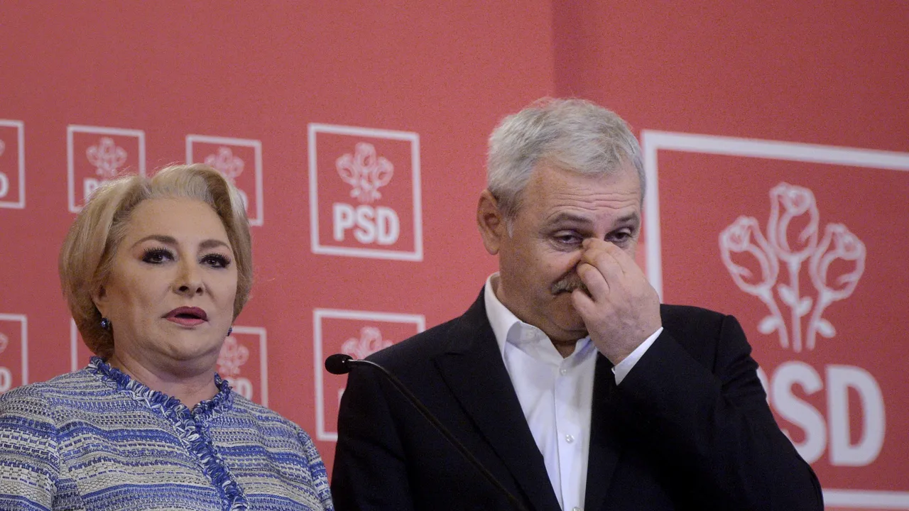 Dragnea și Dăncilă, huiduiți de protestatari și la Botoșani: „La închisoare, nu la guvernare