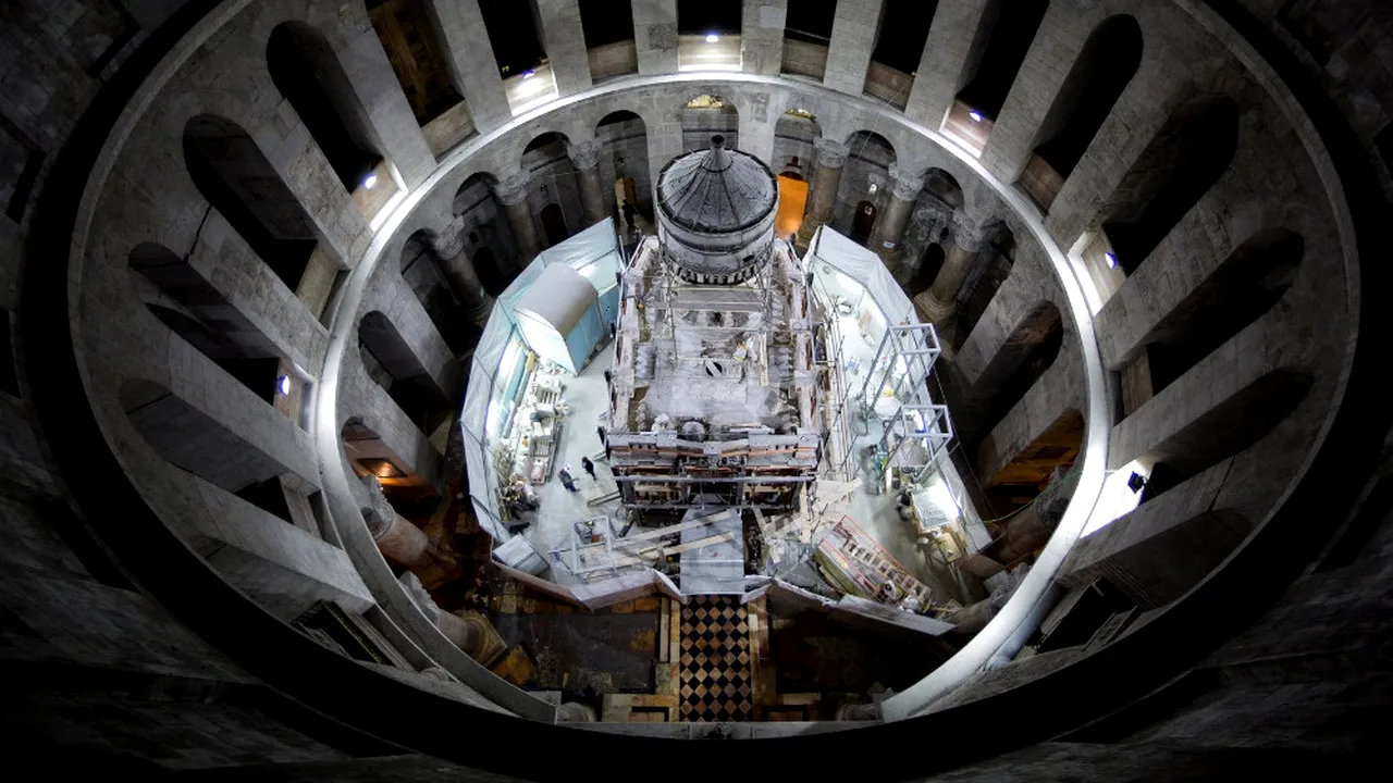 Sfântul Mormânt al lui Iisus Hristos a fost restaurat cu peste 3 milioane de euro. Primele imagini după lucrările care au durat nouă luni. GALERIE FOTO