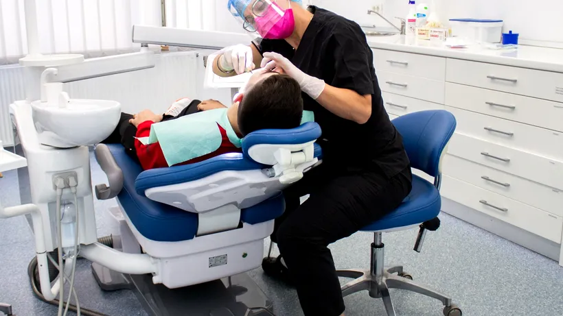 De ce merg românii la dentist? Care sunt cele mai solicitate servicii stomatologice