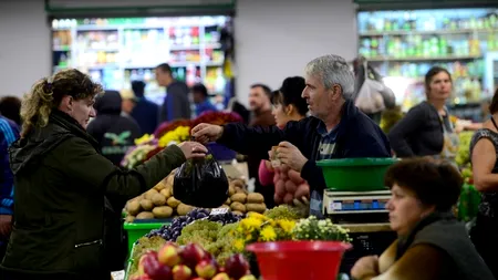 1,5 tone de carne și aproape 7 tone de fructe și legume, confiscate în urma controalelor de Paște