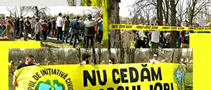 VIDEO | Peste o mie de oameni au protestat pentru salvarea zonei retrocedate din Parcul IOR. „Copacii sunt masacrați”