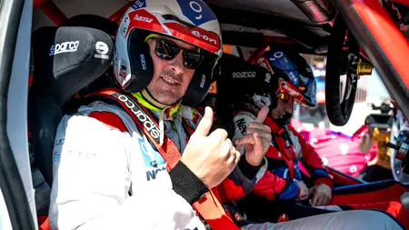 Robert Glință și Andrei Pavel au prins VITEZĂ! S-au „dat” cu 200 km/h pe circuit cu o Tesla de curse!