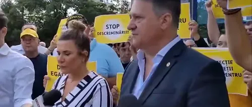 AUR protestează în fața ASF împotriva discriminării șoferilor din București și ILFOV/Polițele plătite de aceștia, mai mari față de restul țării