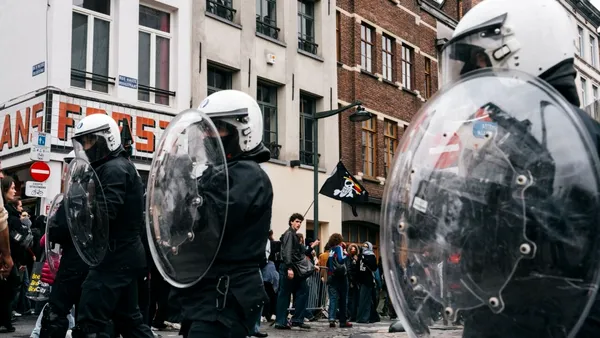 GREVĂ generală și proteste în Belgia împotriva ultimelor măsuri fiscale. Transportul public din capitala Bruxelles a fost puternic afectat