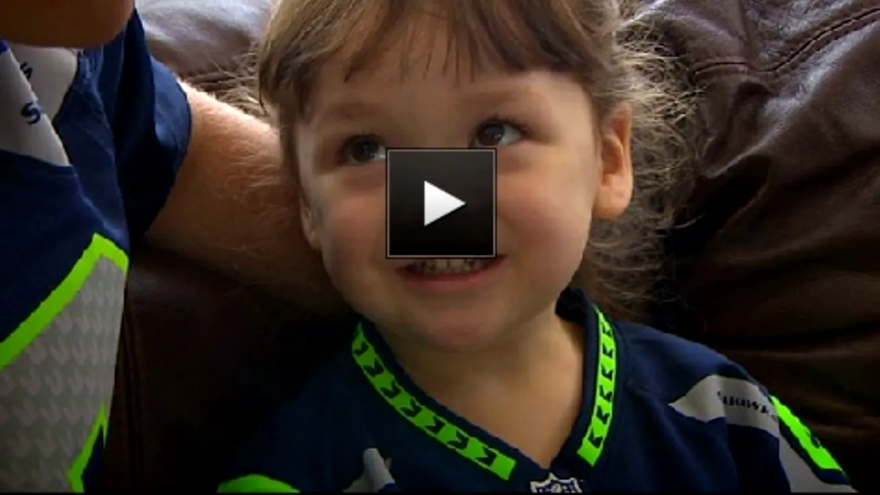 O fană de 3 ani a echipei Seahawks îi poate numi pe toți jucătorii, antrenorii și rezervele. VIDEO