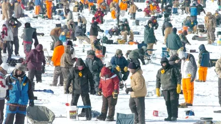 Peste 10.000 de americani vor îndura temperaturi de -40 de grade pentru premii de 150.000 de dolari