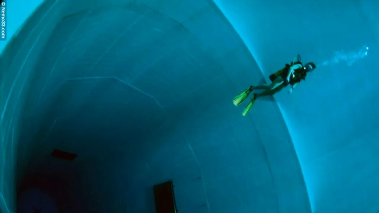 FOTO + VIDEO. Cea mai adâncă piscină din lume