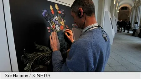 Muzeele spaniole își deschid porțile pentru nevăzători permițându-le să atingă lucrările