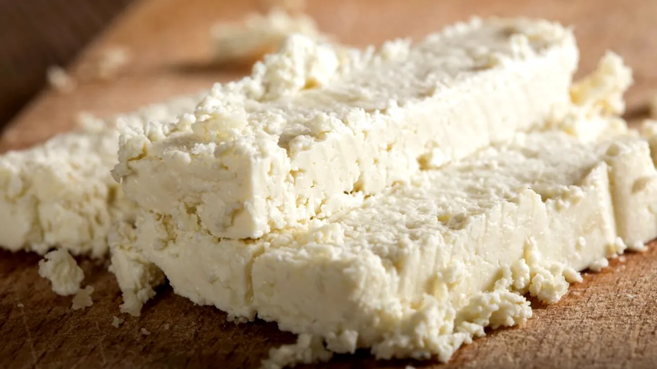 Proprietățile ascunse pe care le are urda, potrivit medicului nutriționist Mihaela Bilic. Alimentul are puține grăsimi și poate fi consumat la dietă