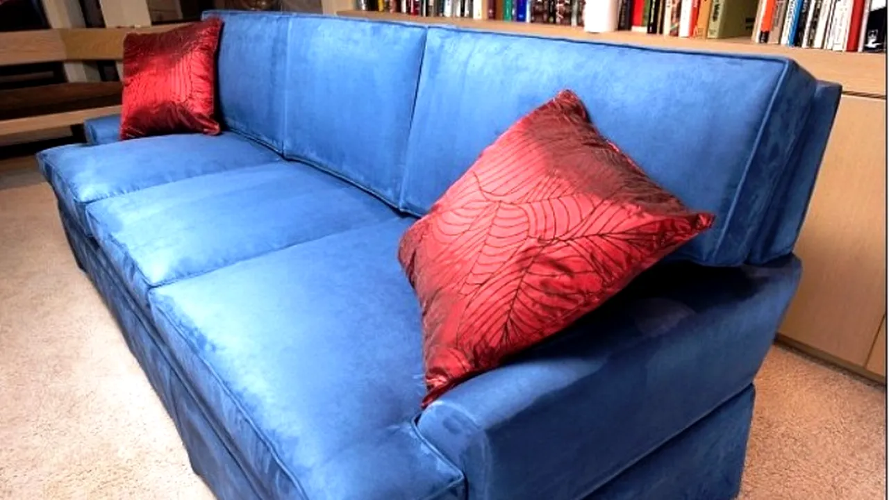 Prima canapea din lume concepută pentru gloanțe și arme