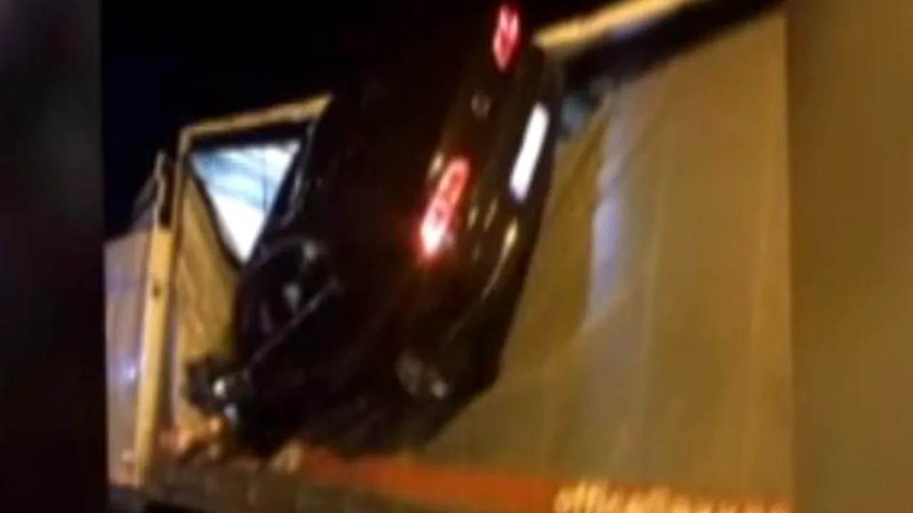 Un șofer băut a apăsat prea tare pedala de accelerație, lângă Sibiu. Nimeni nu și-ar fi putut imagina că poți face un asemenea accident