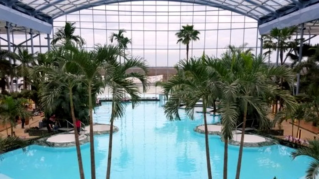 Scandal la Therme București: o familie de romi, dată afară din complex
