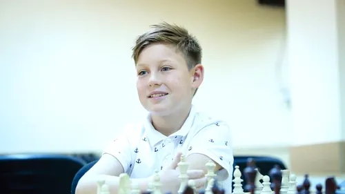 Campion european la șah la 10 ani: Cum a reușit David Radu să aducă în România cupa Uniunii Europene la șah
