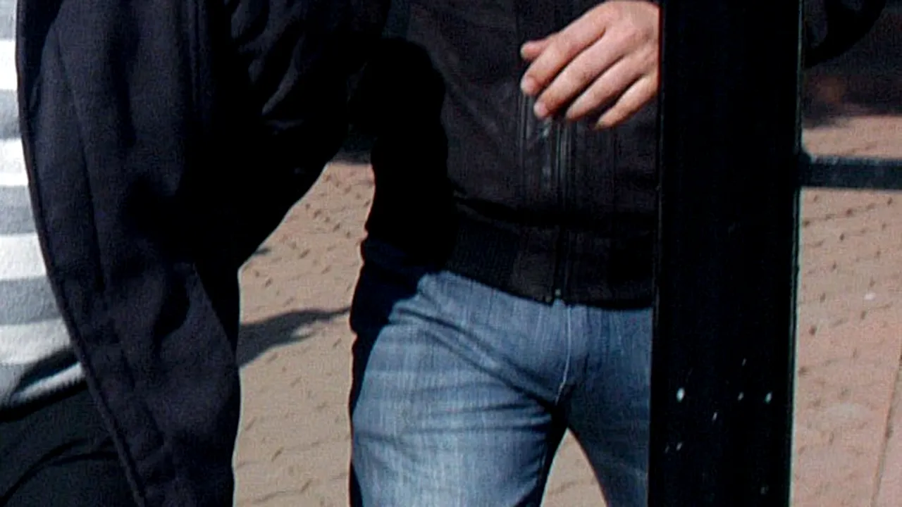 Vasluieni arestați după ce au tâlhărit un bătrân de 3.000 de lei reprezentând pensia sa și a soției