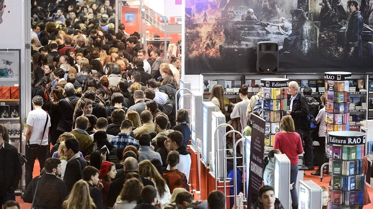 Peste 42.000 de vizitatori, în primele trei zile la Gaudeamus, în Capitală